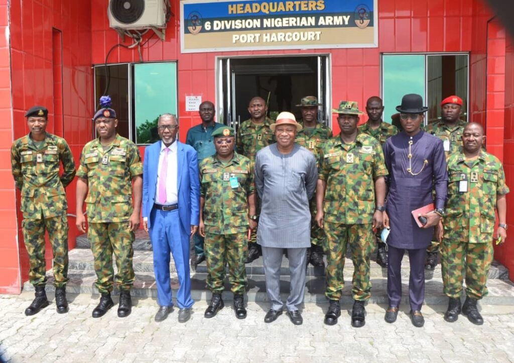 Group photograph with Gen. Irefin, GOC 6 Div., his Staff Officers and a delegation of the Administrator.